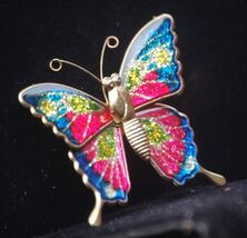 Multi-Color Butterfly Brooch Pin Jewelry Vintage - $9.89