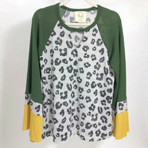 Fantastic Fawn Women&#39;s Animal Print Top Long Bell Sleeves Oversized  Small - $12.86