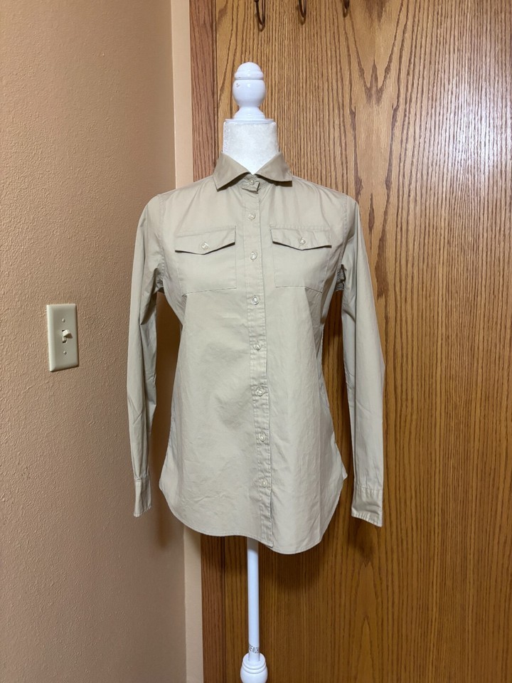 Lands&#39; End Ladies button up long sleeve top SZ. 6-8 NWOT light Taupe - $22.00