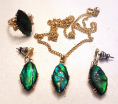 Merlite Paua Abalone Shell Jewelry Set Necklace Ring sz 6 Earrings VTG 3 pc LOT - £37.19 GBP