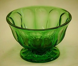 Green Glass Footed Open Candy Nut Dish Bowl Unknown Maker Vintage MCM - £17.08 GBP