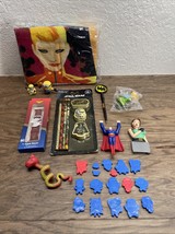 Junk Drawer Lot Capt Marvel Wonder Woman Minions Superman Simpsons Toys KG - $276.61 MXN