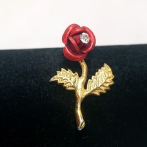 Red Rose Stem White Rhinestone Center Lapel Pin Brooch Gold Tone  1&quot; Vintage - £13.32 GBP