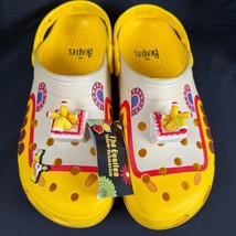 Crocs X The Beatles Amarillo Submarino Clásico Zuecos Hombre Talla 12 Paul - $99.61 CAD