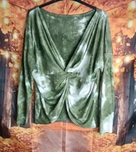 Vintage Day &amp; Night Blouse Size 1X Open Twist Back Green Tie Dye Cotton - $19.80