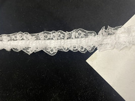 4 yards white lace elastic double ruffled lace trim 1 1/4” - $143.66 MXN