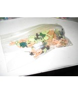 HO SCALE- LARGE AMOUNT OF HO FIGURES/SIGNS- PAINTED/NON-PAINTED - EXC.- HB2 - $17.28 CAD