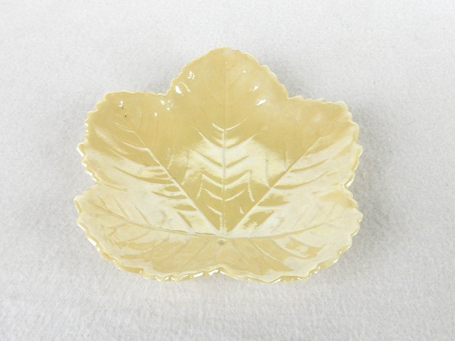 Small Porcelain Maple Leaf Dish, Cream Color, Belleek Ireland Mark - $19.55