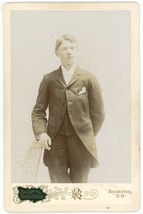 Antique Circa 1880s Cabinet Card Handsome Young Man in Suit Rochester, NH - £7.42 GBP