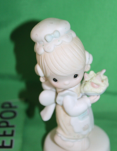 Precious Moments Enesco There Is Joy In Serving Jesus 1981 figurine E-7157 - £19.45 GBP