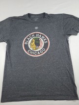Chicago Blackhawks Distressed Short Sleeve T-Shirt  Mens Small - $10.37