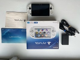 Sony PS Vita 2000 Complete in Box - White - Mint Condition - £188.00 GBP