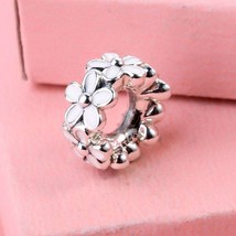 Spring 925 Sterling Silver Daisy Spacer Charm with White Enamel Moments Charm - £10.20 GBP