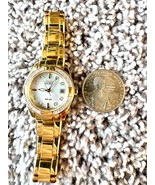 New Citizen Women&#39;s Crystal Eco-Drive Gold Stainless Steel Watch 25 mm - $2,487.84 MXN