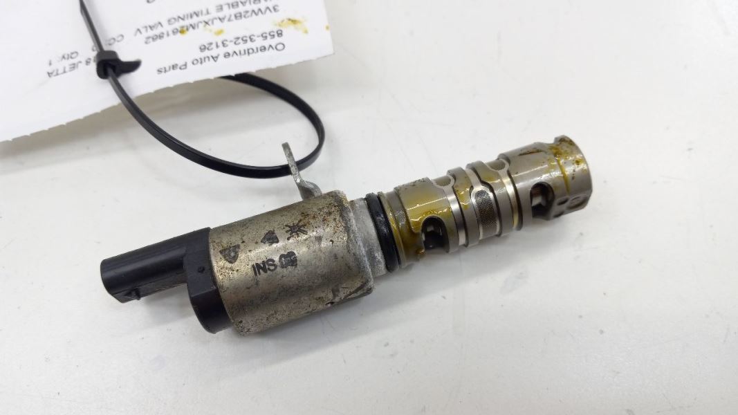 Volkswagen Jetta Variable Timing Gear Oil Control Valve Solenoid Cylinde... - $49.79