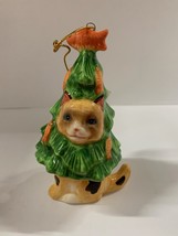 Christmas tree ornament tan cat wobbles dangles - $200.69 MXN
