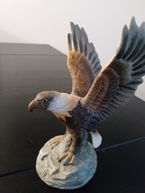 Royal Heritage The American Eagle Sculpture Porcelain #702 by Taiwan Figurine - £8.89 GBP