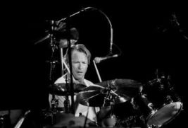 Simon Kirke - Ringo Star &amp; His All Star Band 8&quot;x10&quot; BW Concert Photo - $15.67