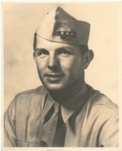 Photo 8&quot;x10&quot; B&amp;W Photo (Flat Finish), Appears to be of WWII Military Man - $7.70