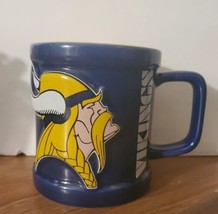 Minnesota Vikings NFL Mug 3D Sculpted Purple And Yellow 1999  Football - $24.74
