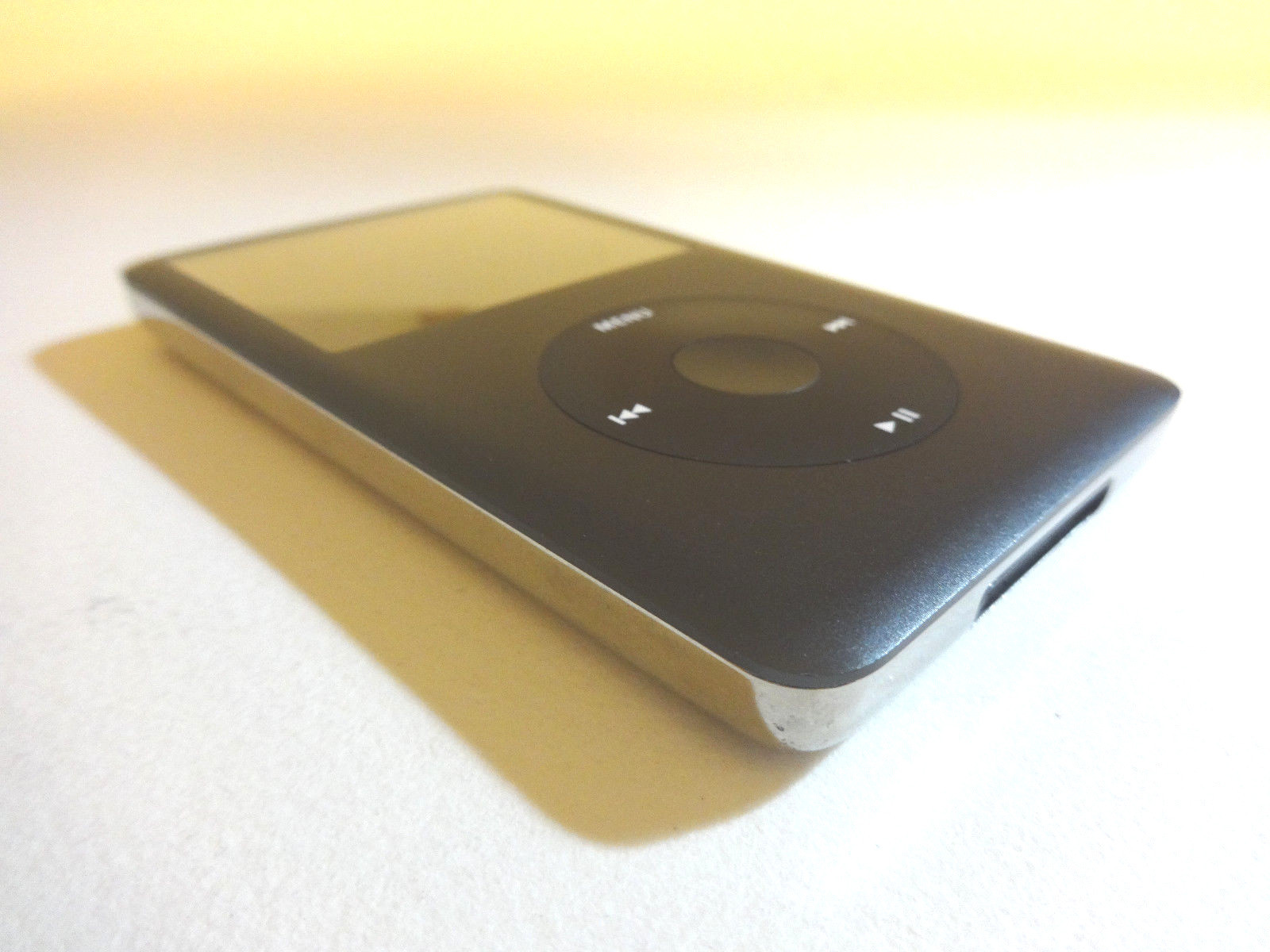 APPLE  iPOD  CLASSIC  7TH GEN.  BLACK  120GB...NEW  BATTERY... Item image 5