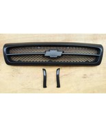 Grille Matt Black GM1200450 1994-96 W/ Rubber Stripe fit Chevy Impala SS... - $55.98
