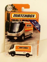 Matchbox 2018 #006 White 09 International eStar Delivery Van MBX Service Series - £9.43 GBP