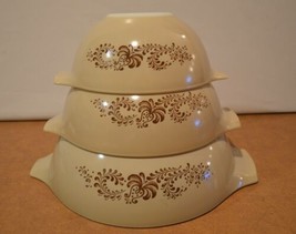 Set Of 3 Pyrex Cinderella HOMESTEAD Brown Mixing Nesting Bowls # 444 443 442 - £58.42 GBP