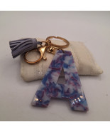 Resin Initial Letter Keyring Alphabet &quot;A&quot; Purple Red White - $102.81 MXN