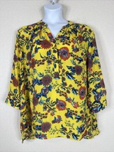 NWT Violet &amp; Claire Womens Plus Size 3X Yellow Floral V-neck Top 3/4 Sleeve - £20.77 GBP