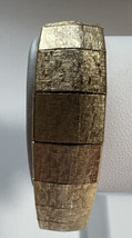 Bracelets Brushed Gold Tone Mesh Backing Unbranded 7 Inches Fold Over Clasp - $9.50