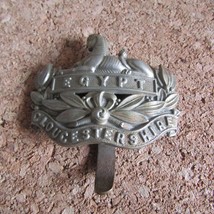 WW1 Original Gloucestershire Regiment Cap Badge - $21.23