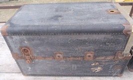 Antique Vintage Steamer Trunk - Musty &amp; Dirty - $45.00