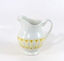 J.6 G. Meakin England Creamer Classic White Yellow Floral Medici Pattern Vintage - £8.68 GBP