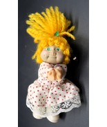 Vtg Cabbage Patch Kids Clip On Hugger Doll Yellow Yarn Hair Green Eyes P... - $275.44 MXN