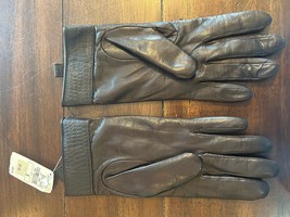 Neiman Marcus Black zipper Gloves Size 8 - £42.64 GBP