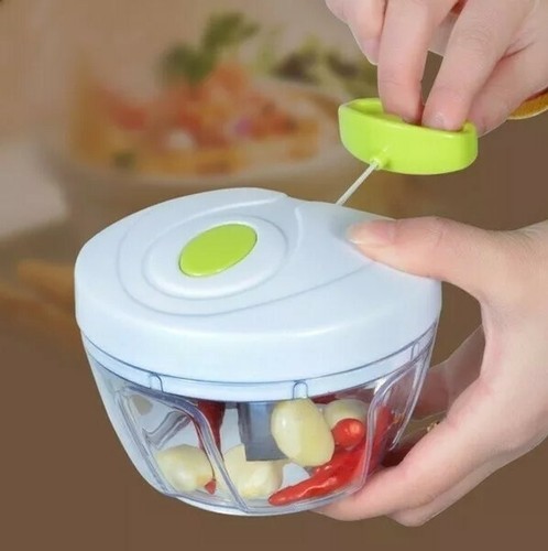 Mainstays ~ 4 Piece ~ "Pull" ~ Food Chopper Container ~ Lid ~ Paddle ~ Blade Set Item image 8
