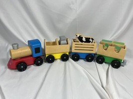 Melissa &amp; Doug Wooden Farm Train Set-3 linking cars, Crates, Milk Can An... - £13.74 GBP