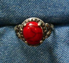 Elegant Classic Style Red Howlite &amp; Marcasite Silver-tone Ring size 9 - £10.37 GBP