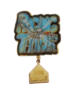 Raging Thunder Ohio Fast Pitch Softball Enamel Over Metal Pin - $6.82 CAD