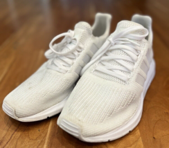 Adidas Women’s Size 9.5 White Knit Athletic Running Shoes SF - $28.71