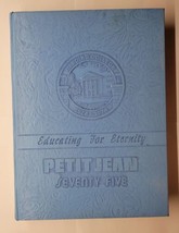 1975 &quot;Petit Jean&quot; Harding University Yearbook Searcy, Arkansas - $29.69