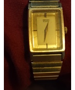 Women&#39;s Gold Tone Seiko Tank Watch - $726.95 MXN