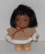 2000 PRECIOUS MOMENTS &quot;Hi Babies&quot; 4 1/2&quot; ESKIMO DOLL Enesco NO BOX - $15.07