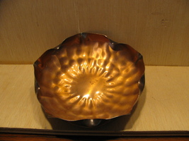 Vintage Gregorian copper 6&quot; bowl hammered petal edges candy dish - £15.89 GBP