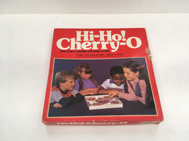 Vintage board game piece Hi Ho cherry O board and cherry pieces - £15.83 GBP
