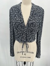 Bardot Cropped Long Sleeve Blouse Sz 6 Black Silver Floral V-Neck  - £22.70 GBP