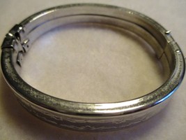  Coro© Clamper Silvertone Bracelet  Rare Vintage  - $18.00