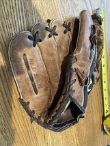 Louisville Slugger TPX Helix Model HXY1152 / 11.5&quot; Baseball Glove Left Hand Thw - £14.11 GBP