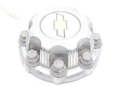 99-10 CHEVROLET SILVERADO 2500 Center Wheel Hub Cap W/ Lug Nuts F2432 image 7
